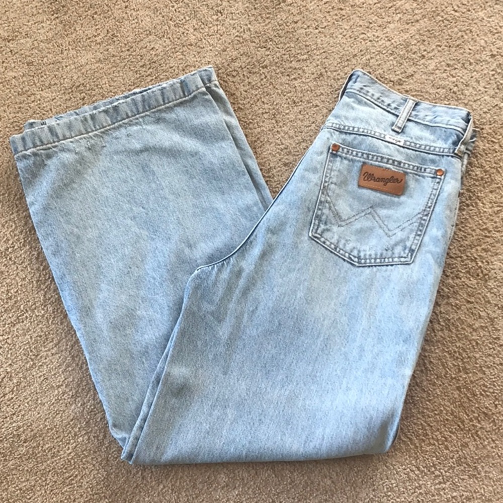 Wide leg wrangler jeans